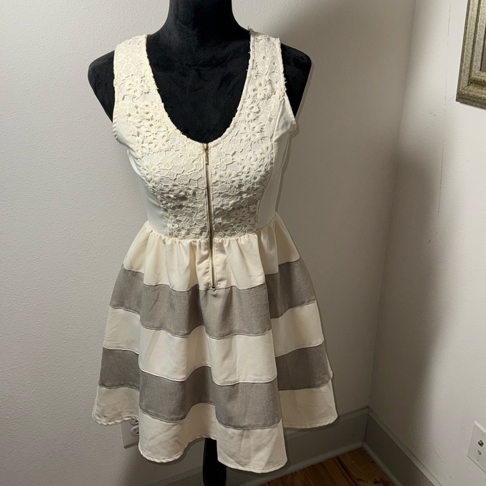 Poema fit & flare‎ ivory tan stripes eyelet lace top zip up front dress Sz S